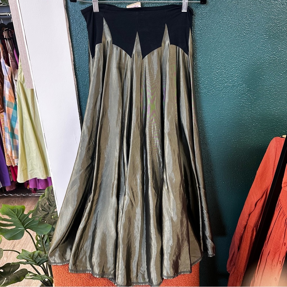 Vintage Magdalena California USA green satin skirt - Picture 2 of 8
